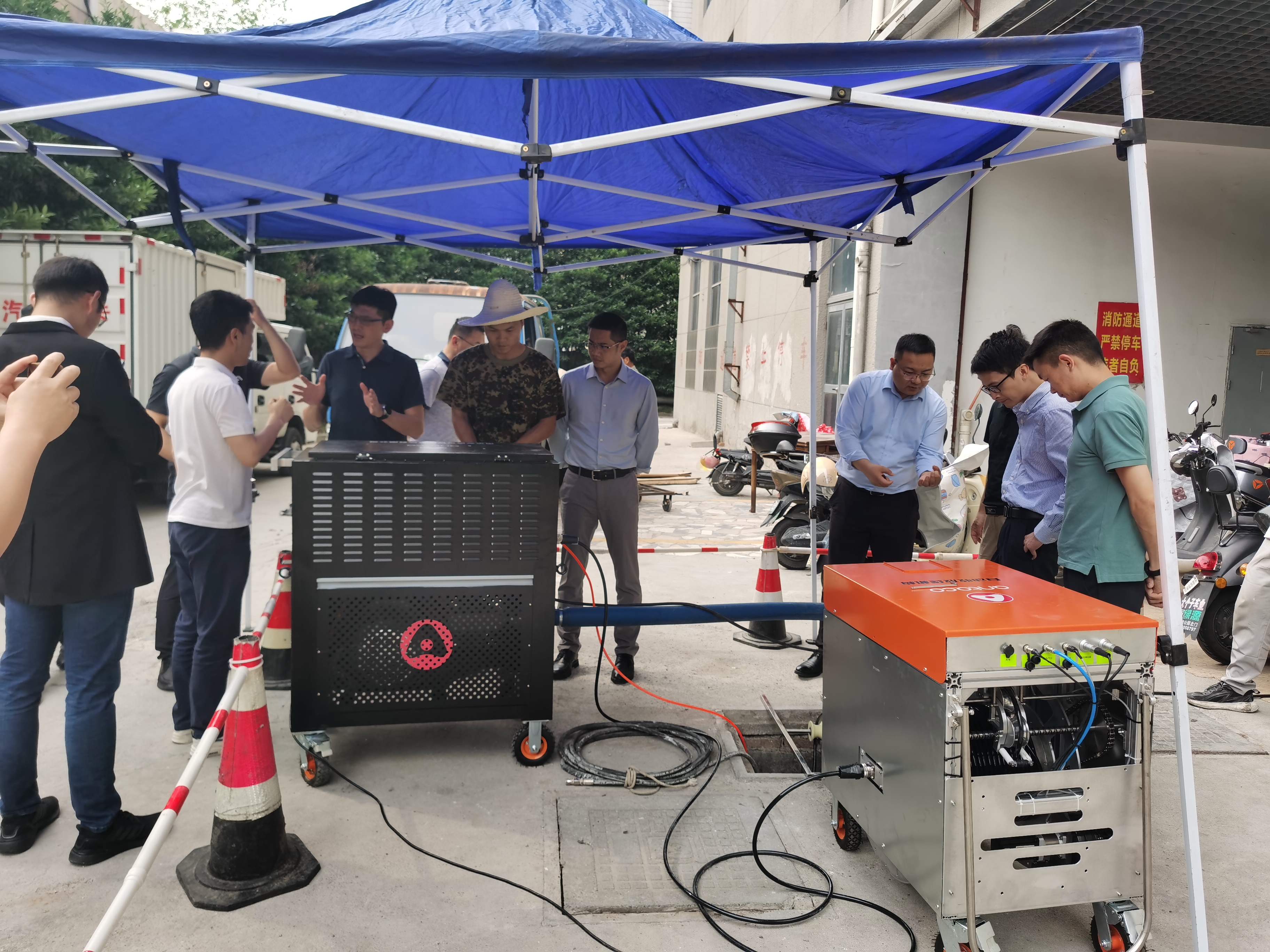 圖1  考察揚州市雨污水管網(wǎng)排查修復(fù)工程項目.jpg