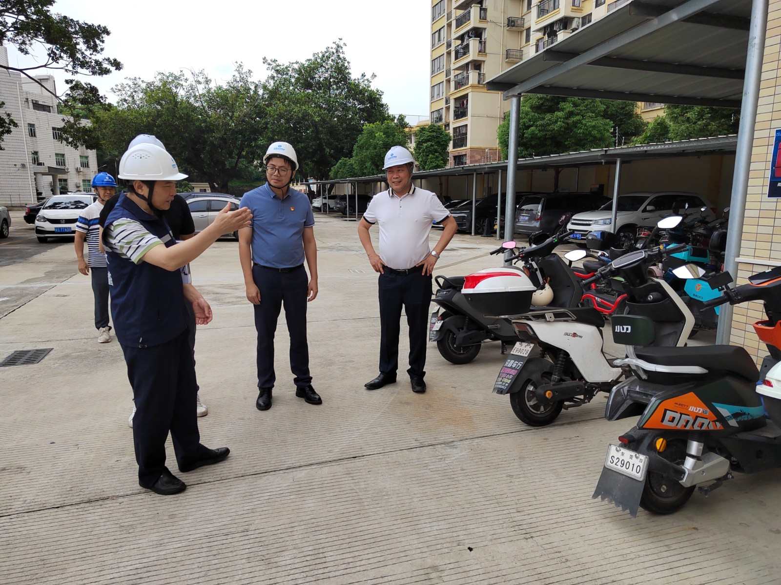 安全檢查現(xiàn)場(chǎng) (1).jpg