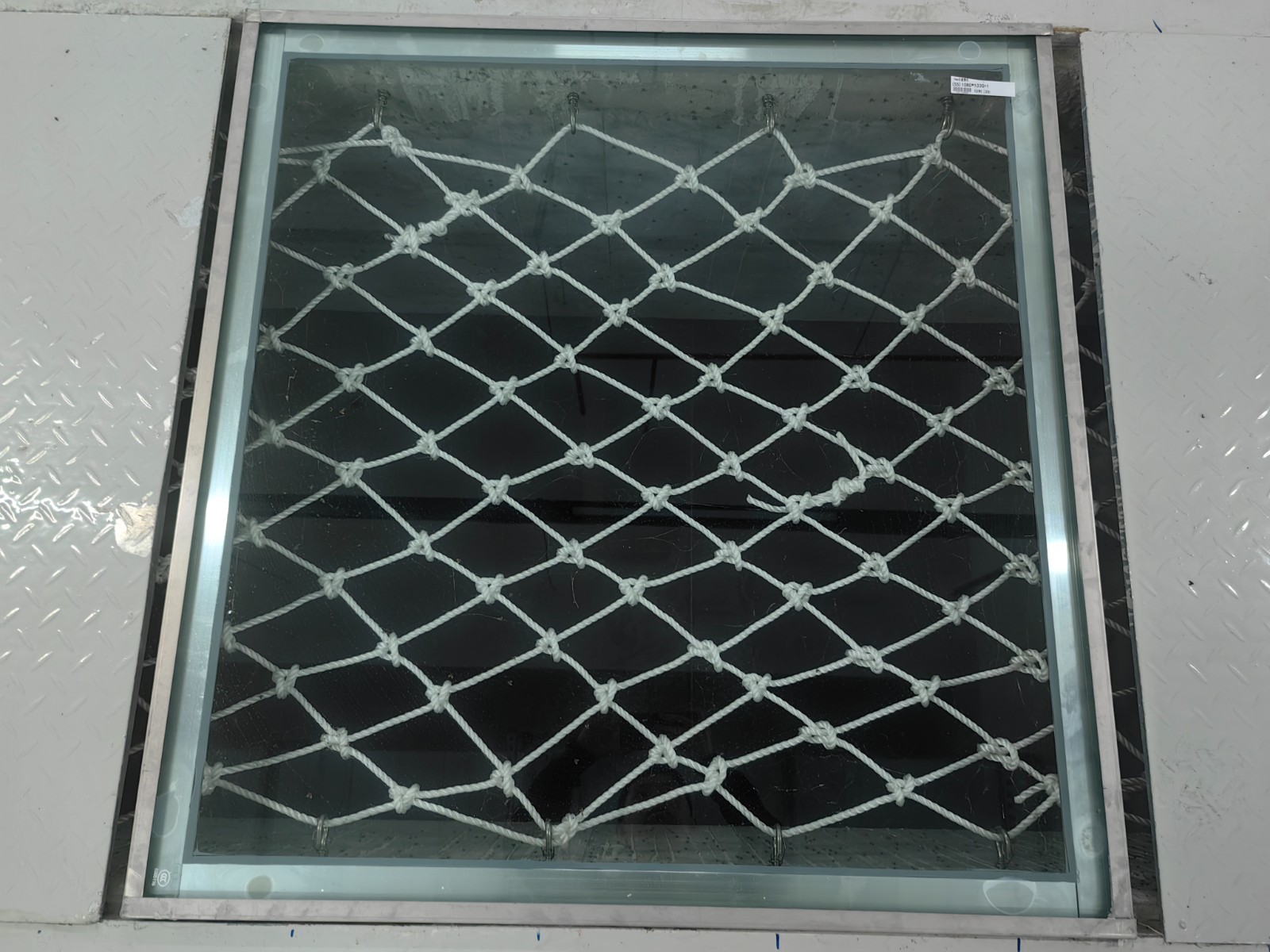 觀察口增加防墜網(wǎng).jpg 觀察口增加防墜網(wǎng).jpg